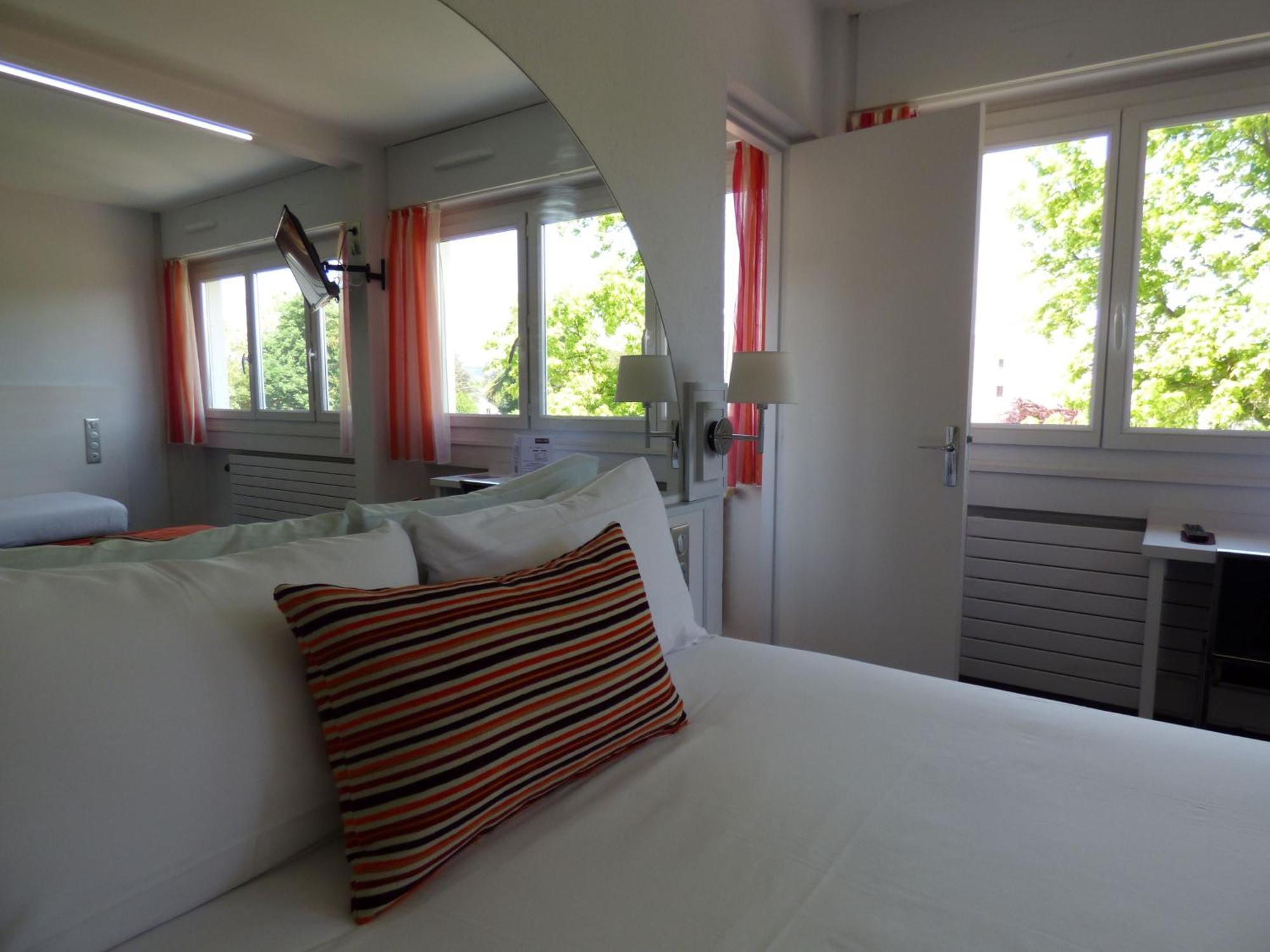 Cit'Hotel Escatel Mâcon Esterno foto