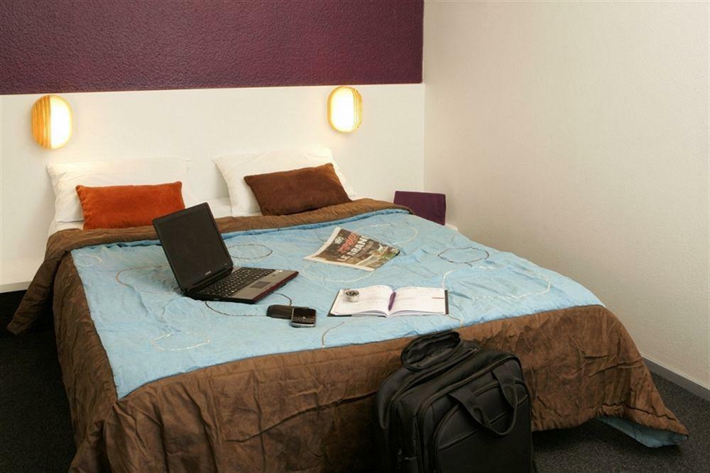 Cit'Hotel Escatel Mâcon Esterno foto